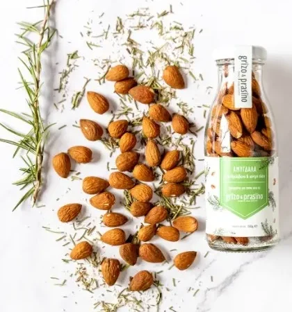 ΑΜΥΓΔΑΛΑ ΜΕ ΔΕΝΔΡΟΛΙΒΑΝΟ ΚΑΙ ΑΛΑΤΙ