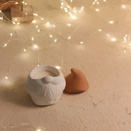 ΚΕΡΙ HO HO HO ΧΕΙΡΟΠΟΙΗΤΟ ΤΣΙΜΕΝΤΕΝΙΟ ΔΟΧΕΙΟ 70gr ΜΕ ΑΡΩΜΑ ΜΕΛΟΜΑΚΑΡΟΝΟ