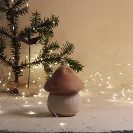 ΚΕΡΙ MUSHROOM ΧΕΙΡΟΠΟΙΗΤΟ ΤΣΙΜΕΝΤΕΝΙΟ ΔΟΧΕΙΟ 70gr ΜΕ ΑΡΩΜΑ ΜΕΛΟΜΑΚΑΡΟΝΟ