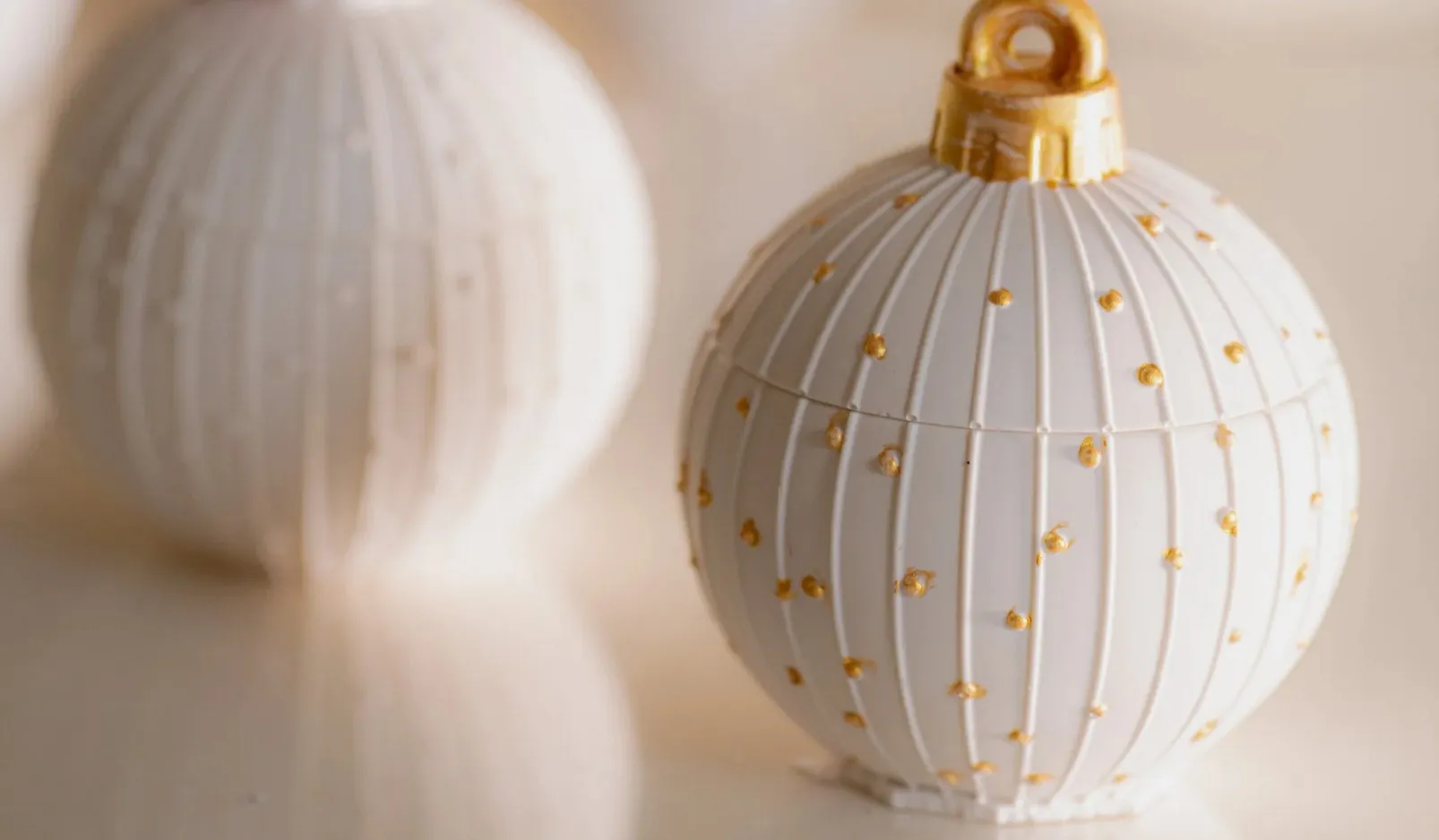 Κερί Χριστουγεννιάτικη Μπάλα 130gr με Άρωμα Μελομακάρονο - Image 12