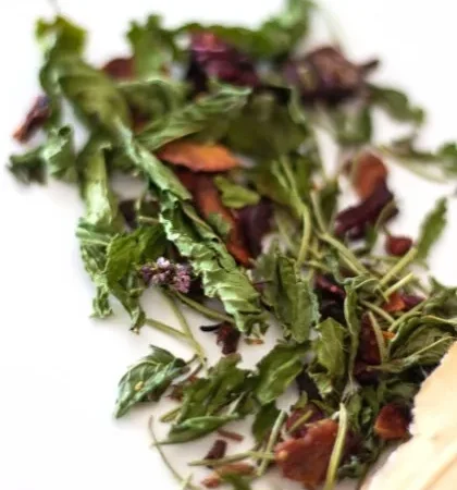 Strawberry Tsatsatsa Χειροποίητο Βοτανικό Τσάι