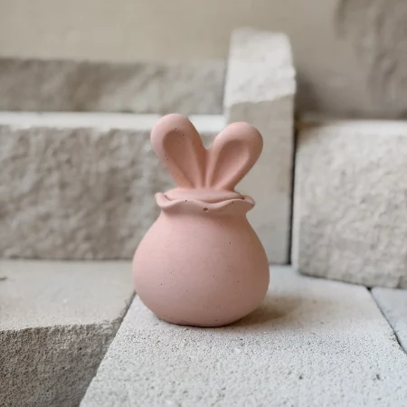 Κερί Bunny σε Τσιμεντένιο Χειροποίητο Δοχείο Ροζ 50g