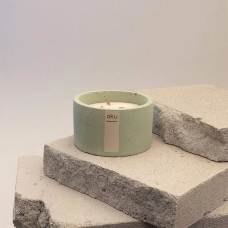 Κερί σε Τσιμεντένιο Φυστίκι Δοχείο 320gr με Άρωμα Moroccan Κεχριμπάρι