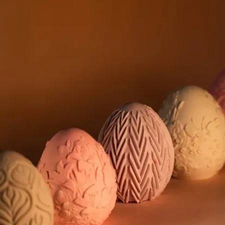 Αυγά με Ανάγλυφα Σχέδια